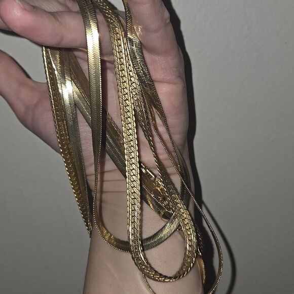 Vintage Herringbone gold toned necklaces. - Picture 3 of 11